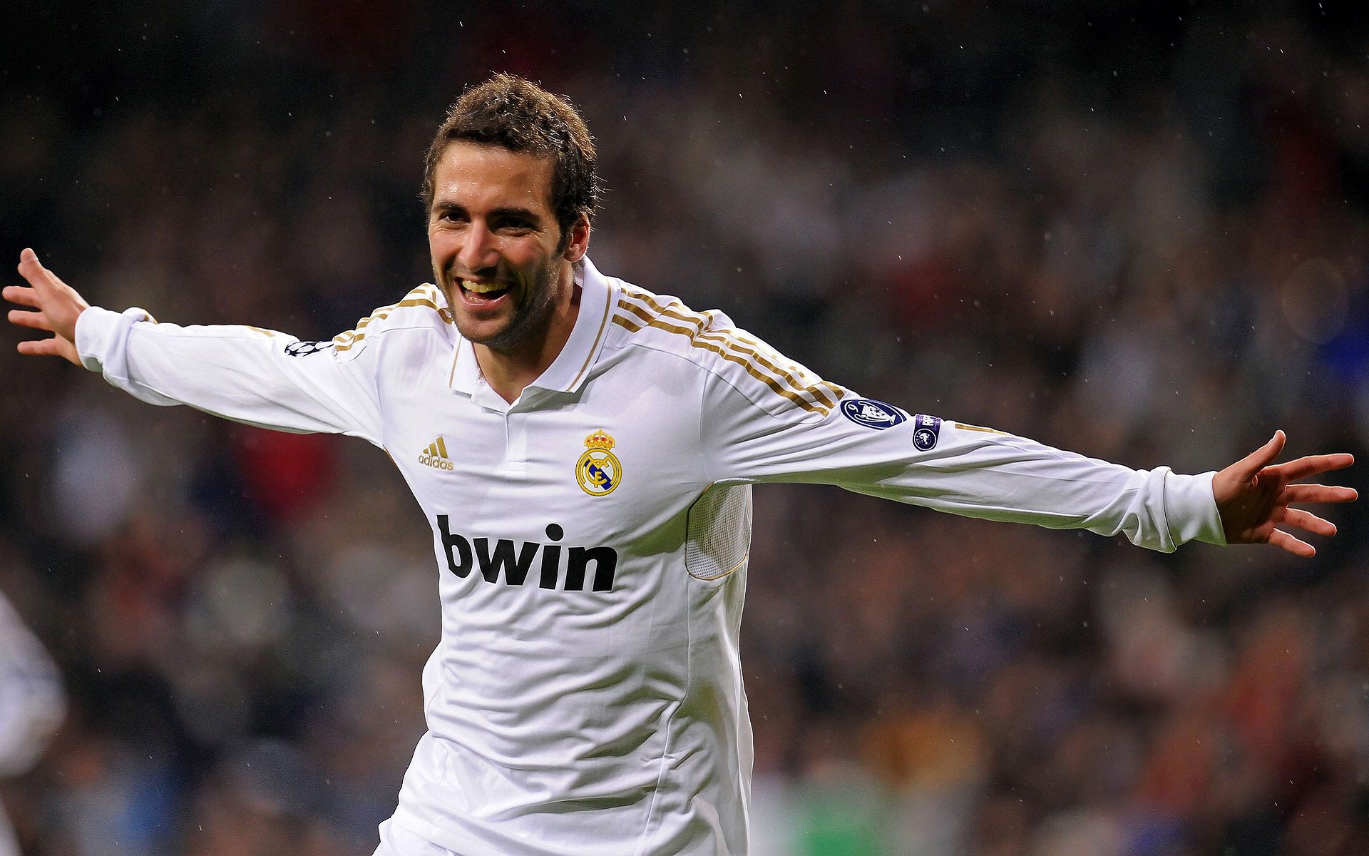 伊加·斯维亚泰克夺得2024年法网女单冠军，2021法网女单冠军